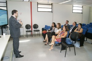  Integrantes do Cômite Regional de Gestão de Pessoas por Competências assistem à apresentação do consultor Renan Sinachi